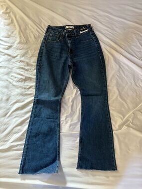 NWT Abercrombie & Fitch Dark Blue Mid Rise bootcut Flare Jeans curve love